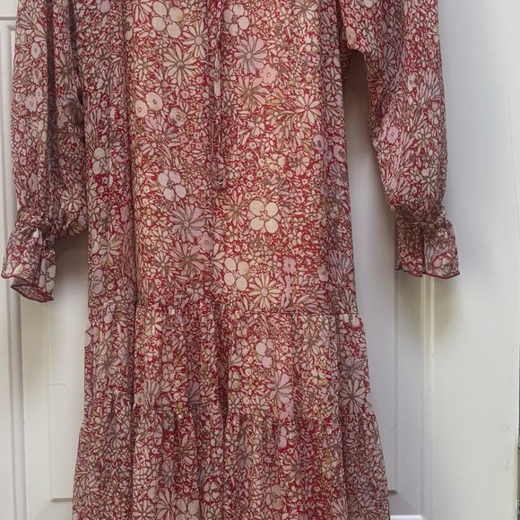 Free People Feeling Groovy Maxi
Dress Size XS only worn a few times ! - Picture 10 of 16